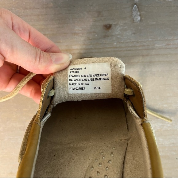 Women's Khombu Leather Loafers Slip-On Flat Comfort Shoes Khaki Brown Size 6 - Picture 9 of 9